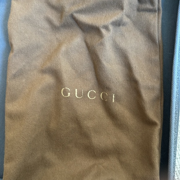 Authentic GUCCI Gold Sandals Sz 7. Purchased from SFA. Box & dust bag included - Picture 8 of 11
